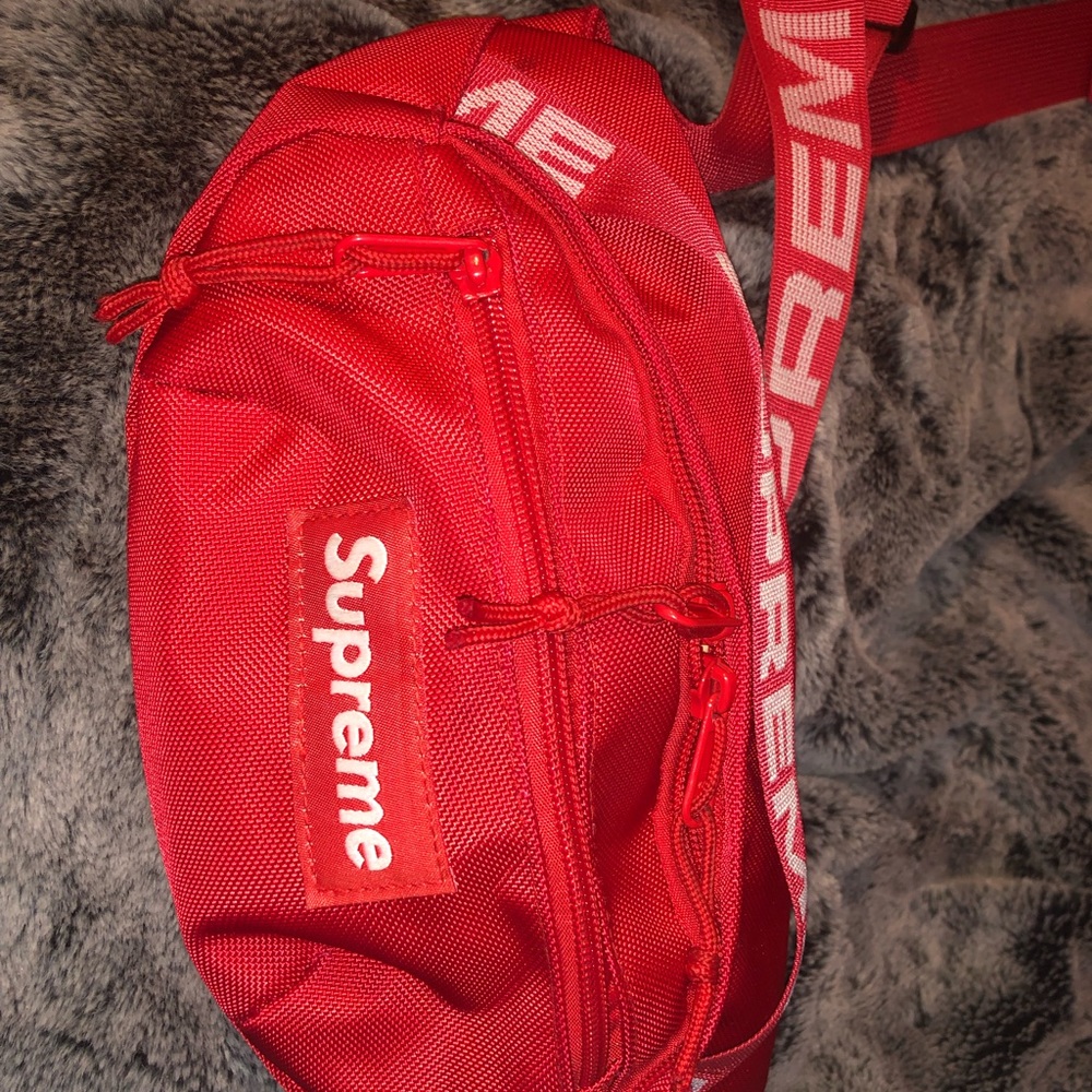 Supreme SS18 waist bag